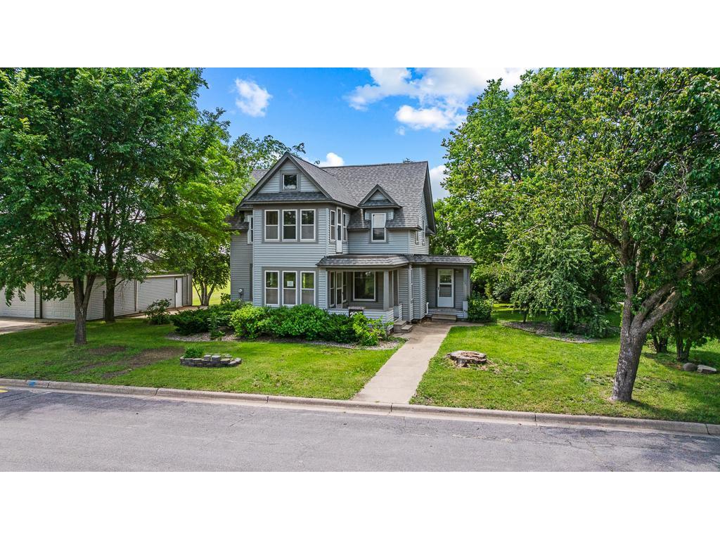 207 S Lake Street Belview MN 56214 7090129 image1