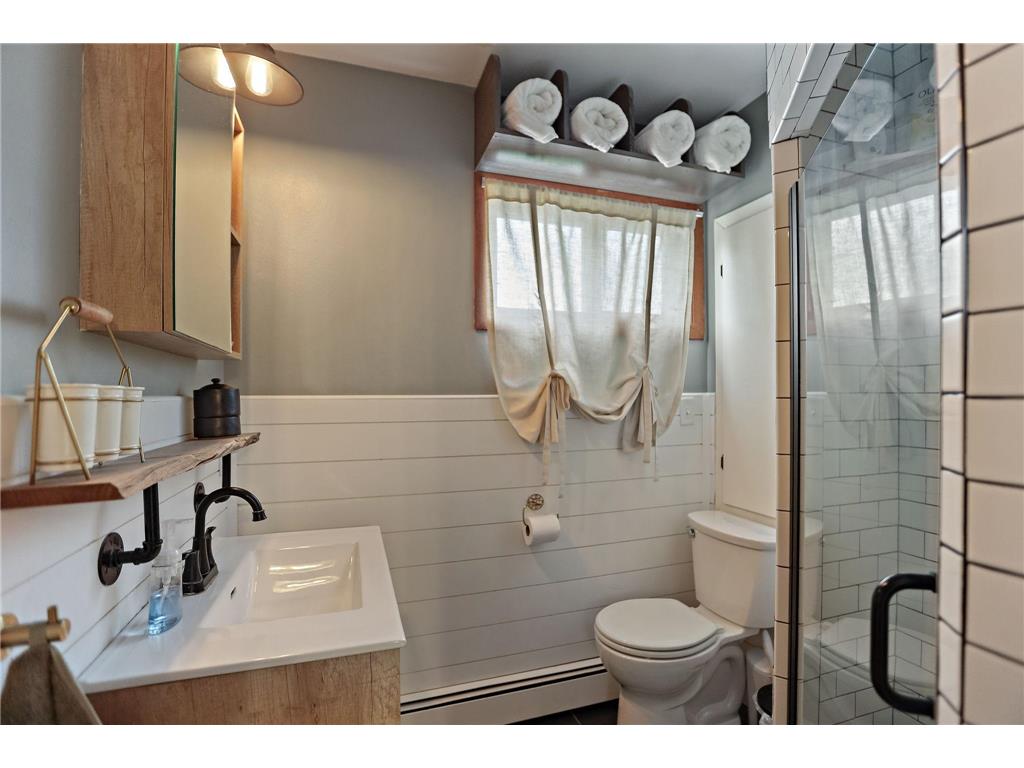 207 W Franklin Street Morristown MN 55052 7087875 image13