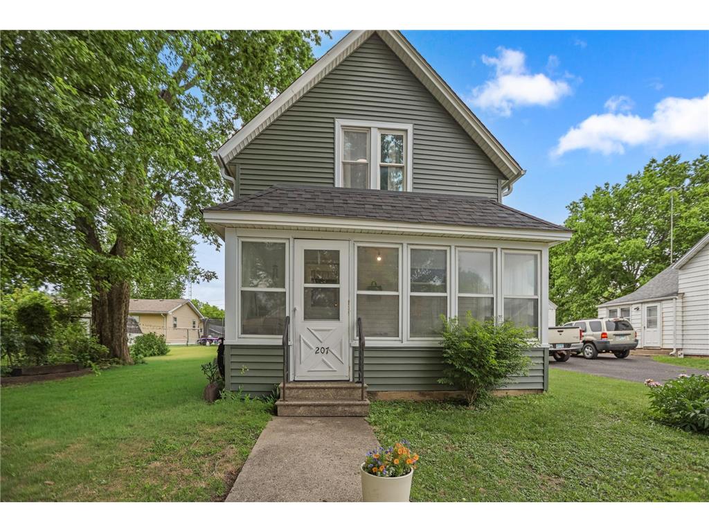 207 W Franklin Street Morristown MN 55052 7087875 image2