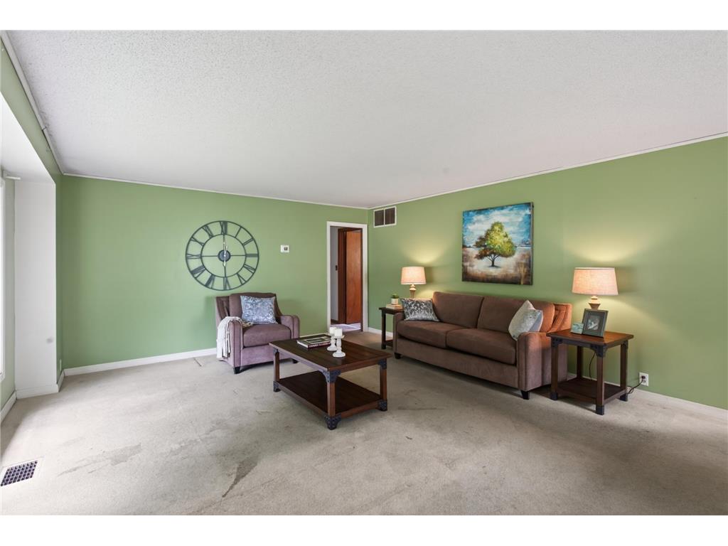 2071 Lindy Avenue Roseville MN 55113 7081729 image3