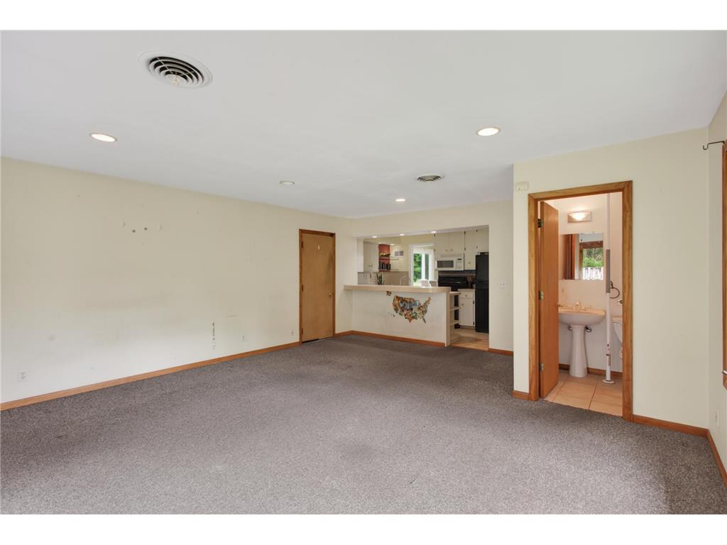2071 Lindy Avenue Roseville MN 55113 7081729 image8