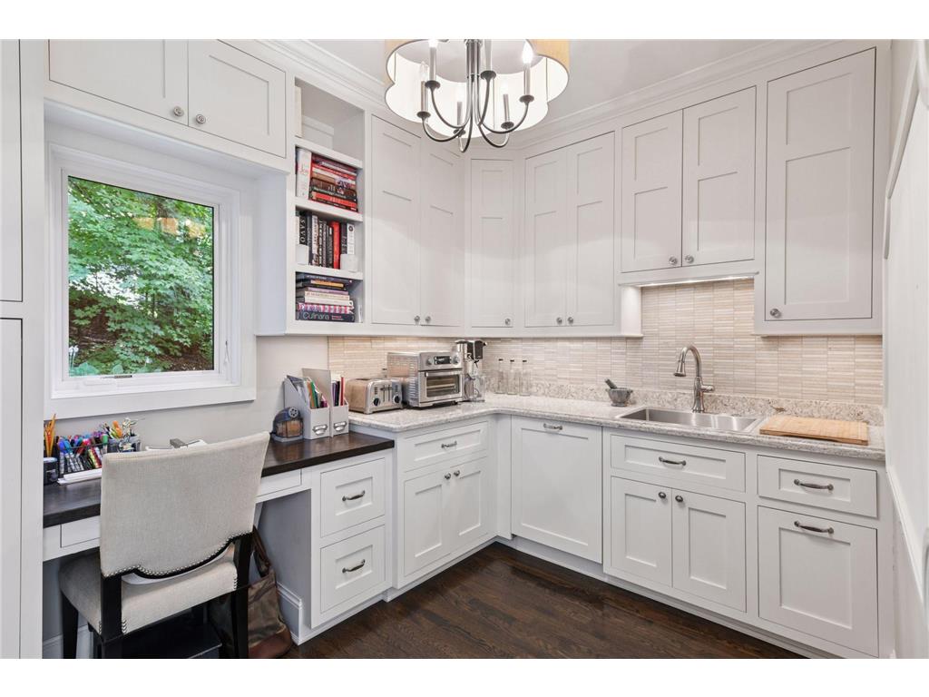 20715 Linwood Road Deephaven MN 55331 - Lake Minnetonka 7009000 image22