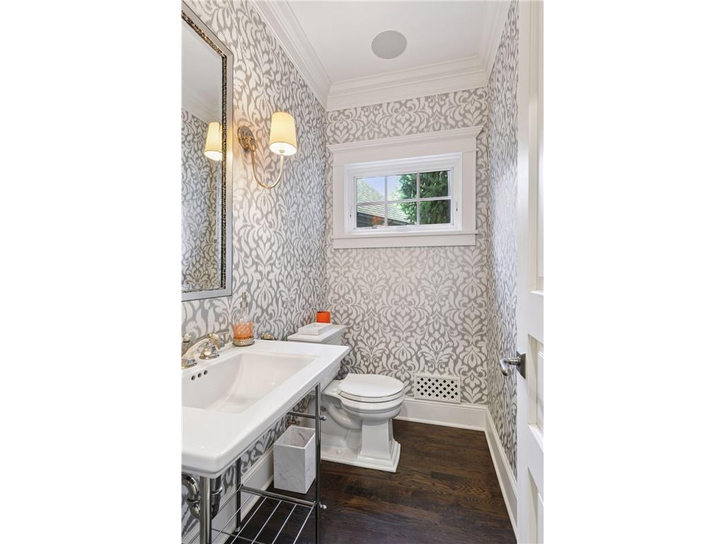 20715 Linwood Road Deephaven MN 55331 - Lake Minnetonka 7009000 image25