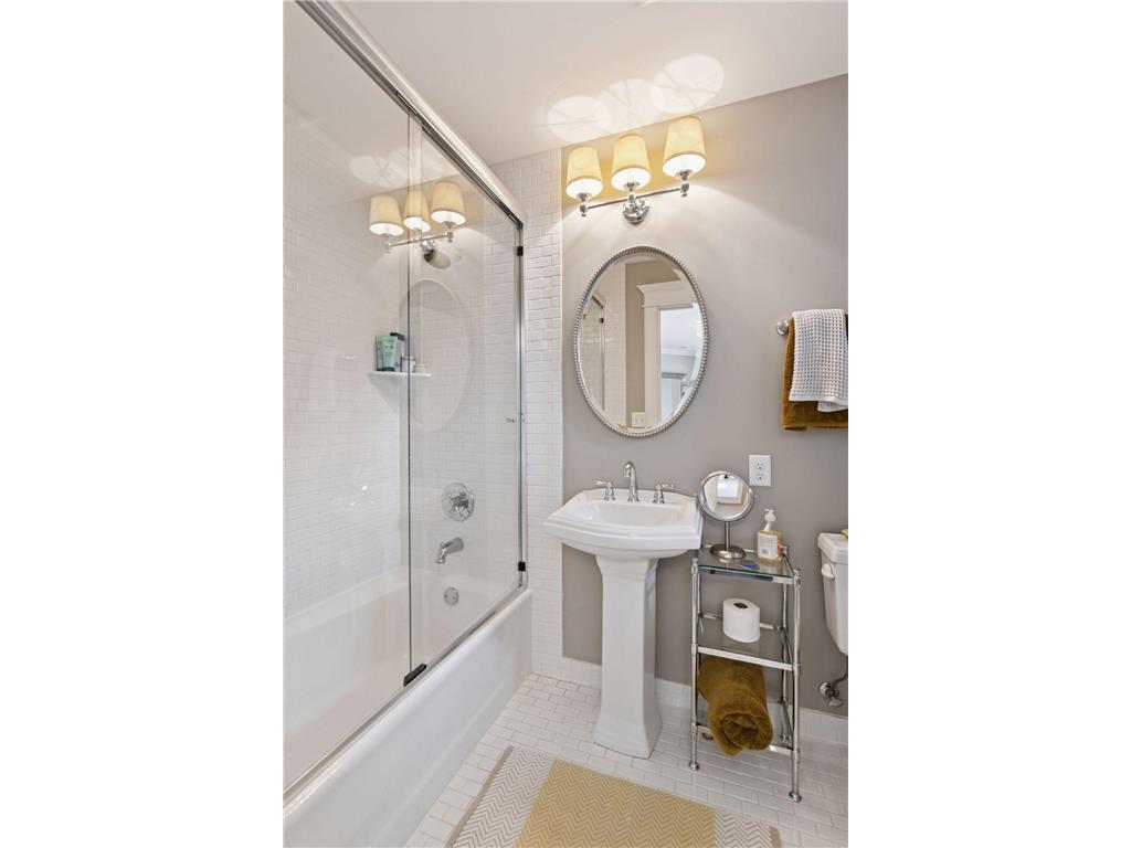 20715 Linwood Road Deephaven MN 55331 - Lake Minnetonka 7009000 image42