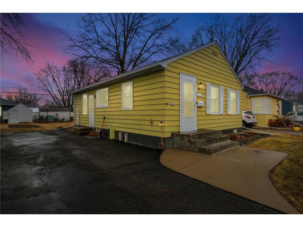 2072 Case Avenue E Saint Paul MN 55119 6676275 image1