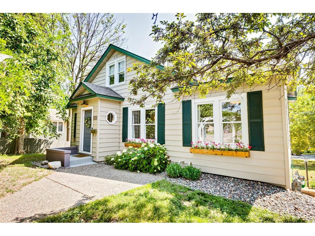 2072 Commerce Boulevard, Mound, MN 55364 MLS 6392103 Edina Realty