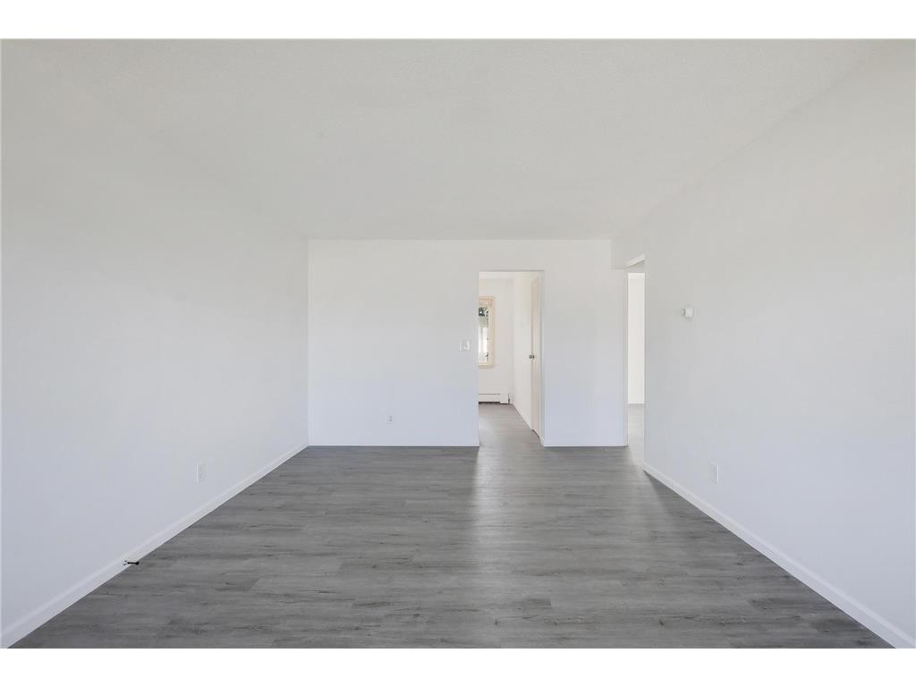 2072 Mississippi Street Maplewood MN 55117 6820285 image13