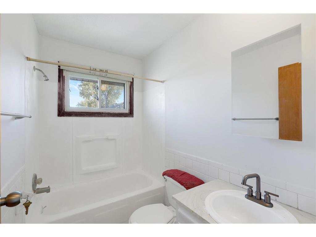 2072 Mississippi Street Maplewood MN 55117 6820285 image23