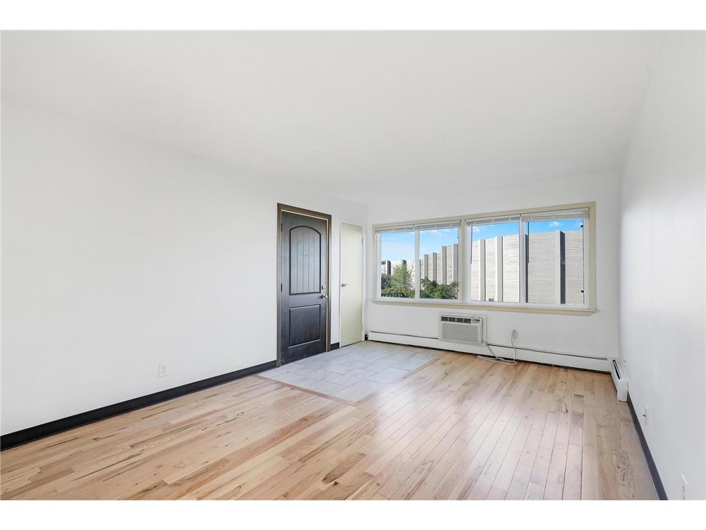 2072 Mississippi Street Maplewood MN 55117 6820285 image3