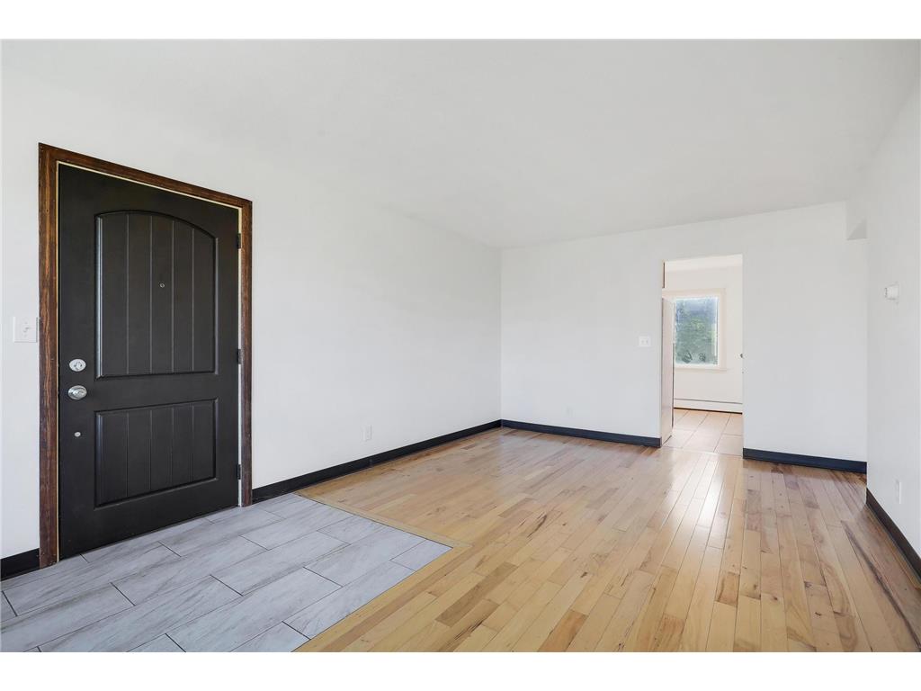 2072 Mississippi Street Maplewood MN 55117 6820285 image4