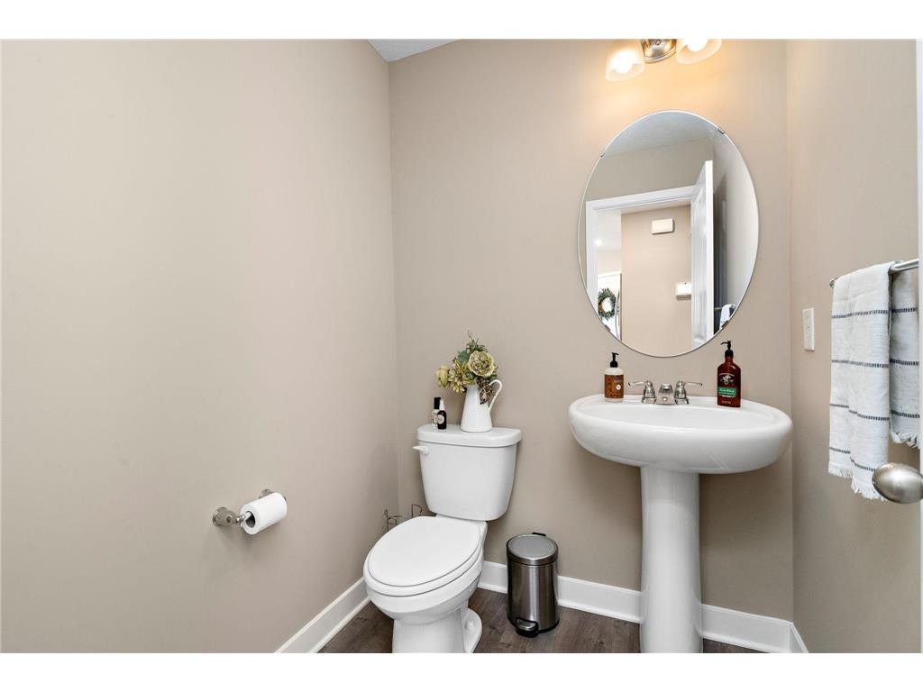 20722 Glade Avenue Lakeville MN 55044 6770491 image14