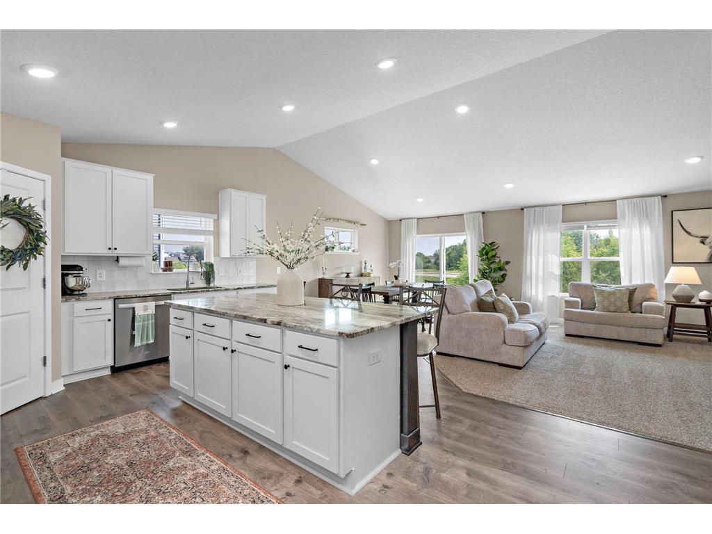 20722 Glade Avenue Lakeville MN 55044 6770491 image3