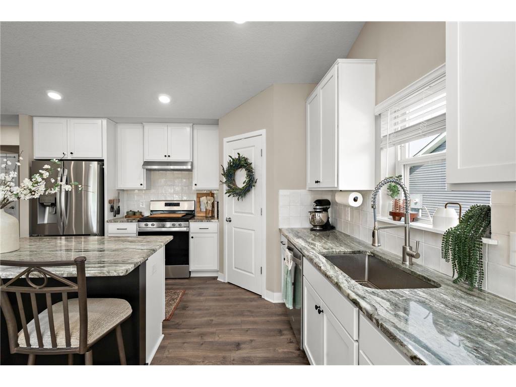 20722 Glade Avenue Lakeville MN 55044 6770491 image7
