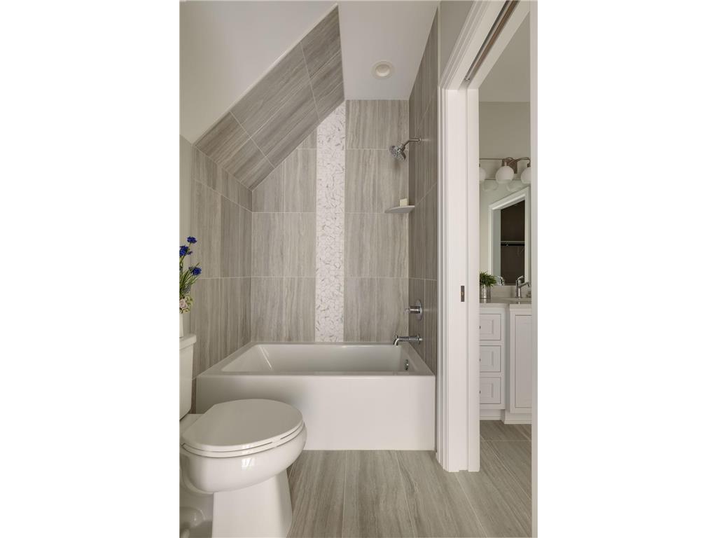 2073 Bridgevine Court Independence MN 55359 7004826 image41