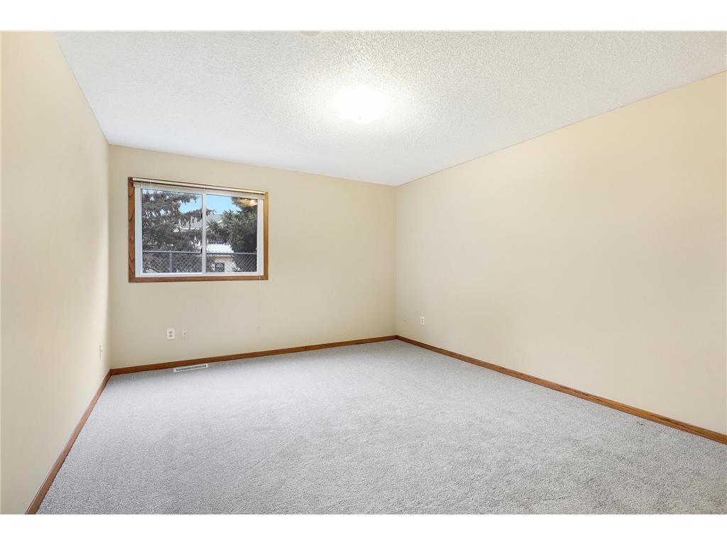 2075 13th Avenue W Shakopee MN 55379 6794539 image22