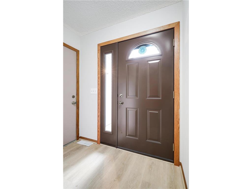 2075 13th Avenue W Shakopee MN 55379 6794539 image3