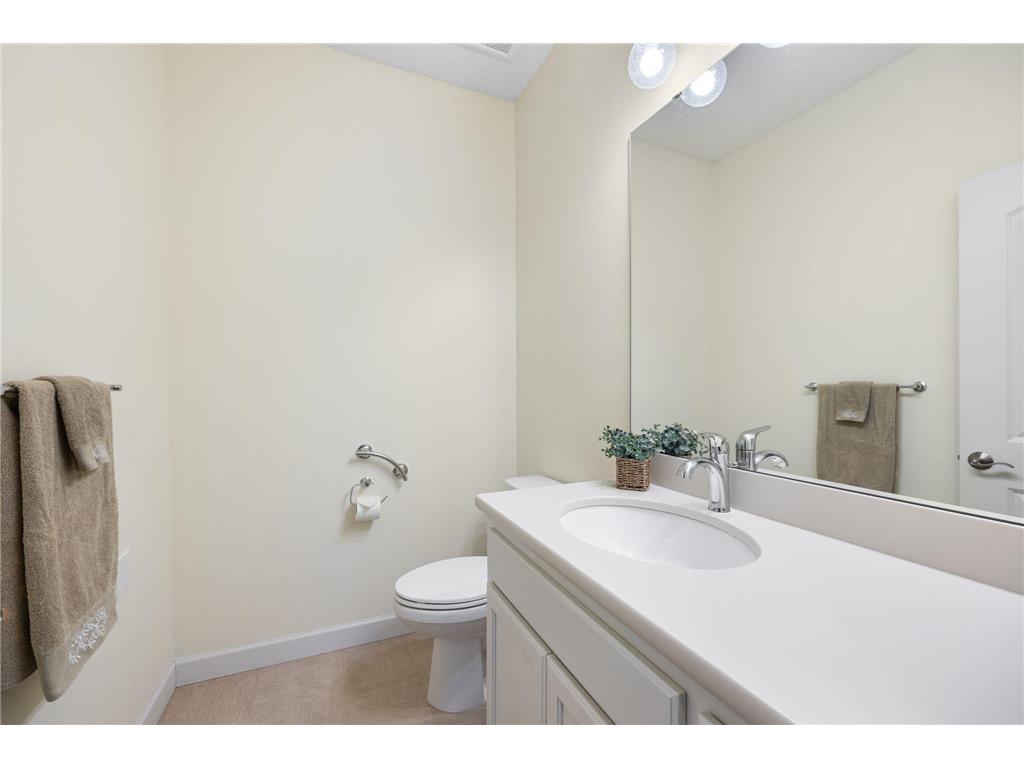 2075 Cardinal Glen North Saint Paul MN 55109 6820029 image12