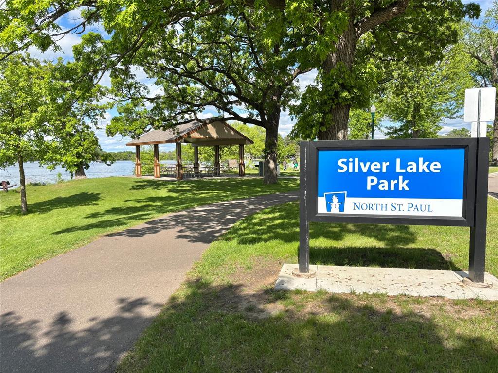 2075 Cardinal Glen North Saint Paul MN 55109 6820029 image16