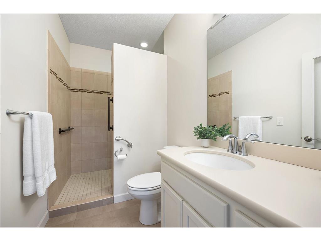 2075 Cardinal Glen North Saint Paul MN 55109 6820029 image6