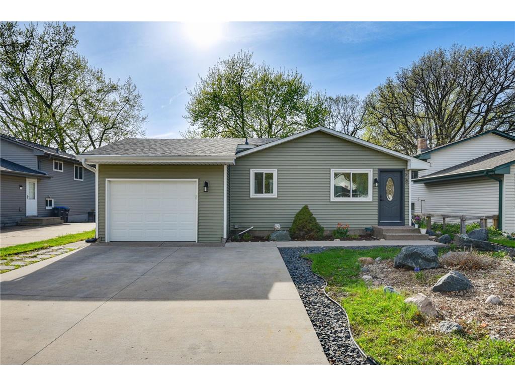 2075 N Ivy Street North Saint Paul MN 55109 7058758 image1