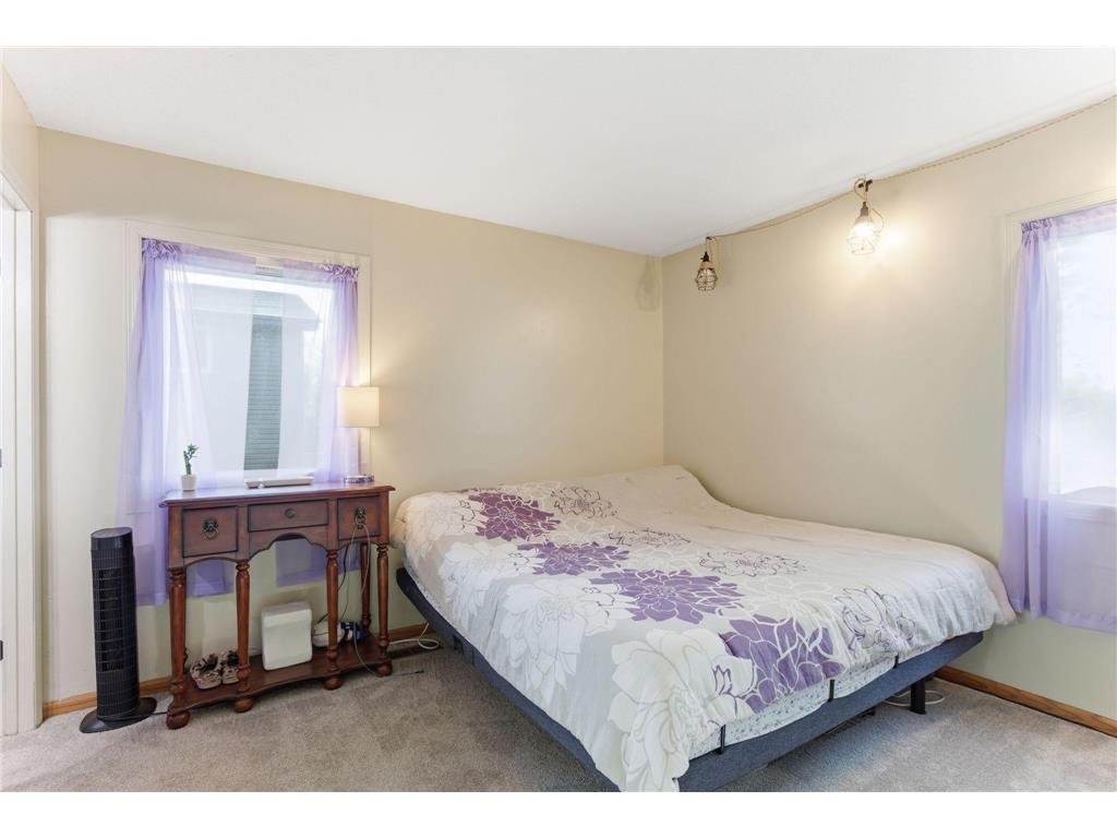 2075 N Ivy Street North Saint Paul MN 55109 7058758 image11
