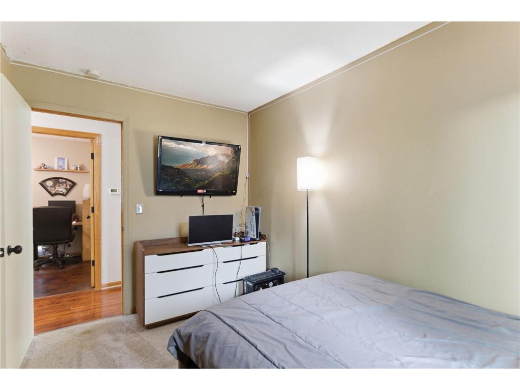 2075 N Ivy Street North Saint Paul MN 55109 7058758 image15