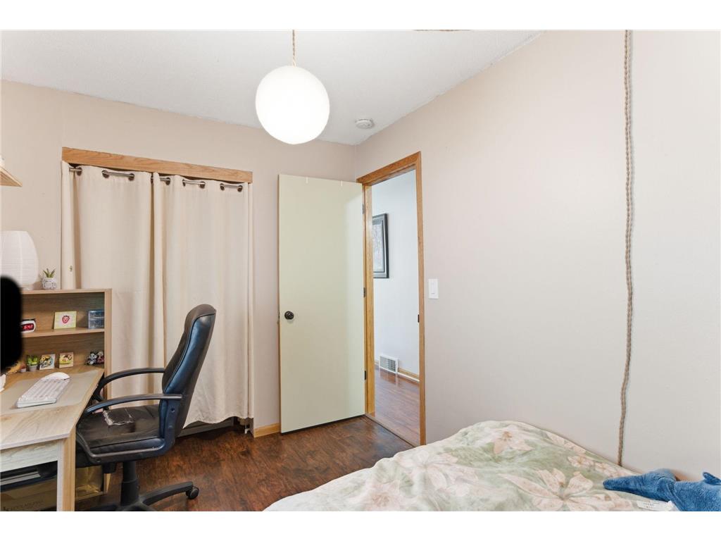 2075 N Ivy Street North Saint Paul MN 55109 7058758 image17