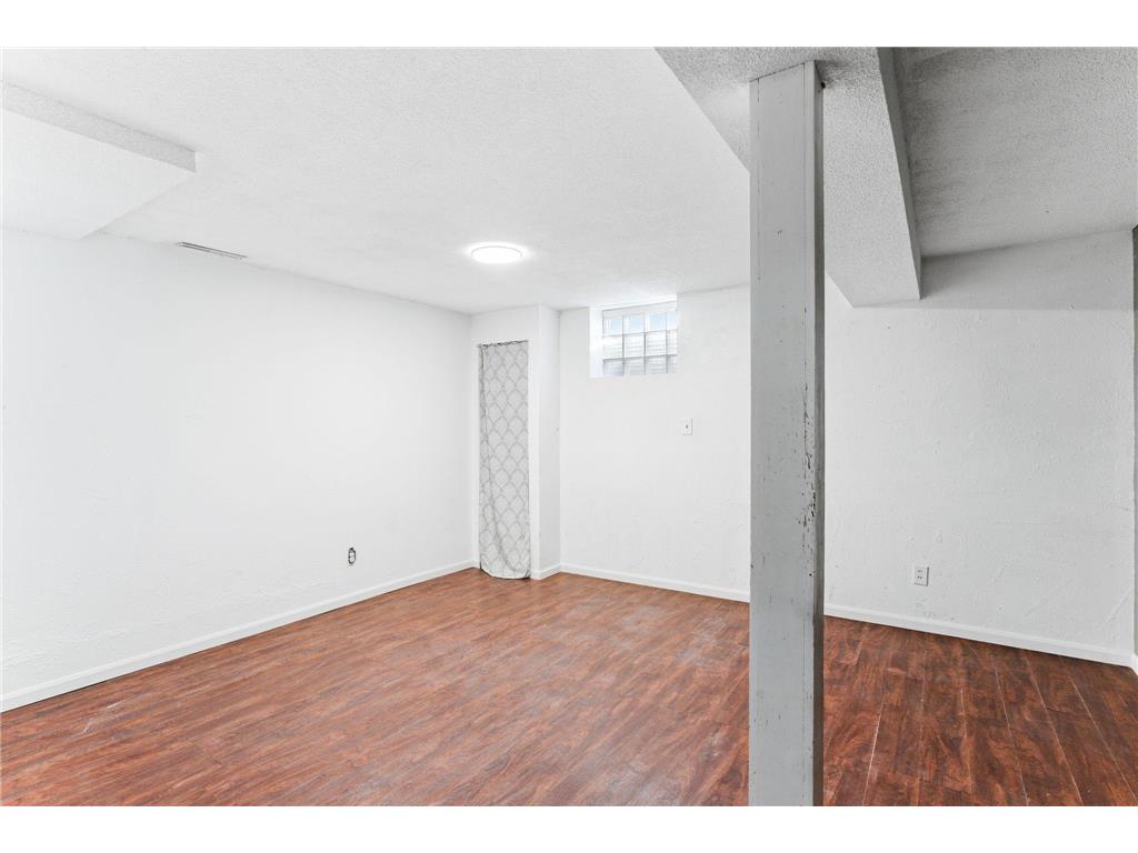 2075 N Ivy Street North Saint Paul MN 55109 7058758 image23