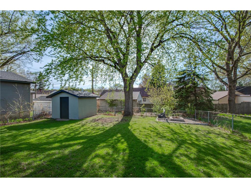 2075 N Ivy Street North Saint Paul MN 55109 7058758 image33
