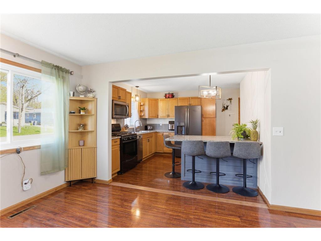 2075 N Ivy Street North Saint Paul MN 55109 7058758 image7