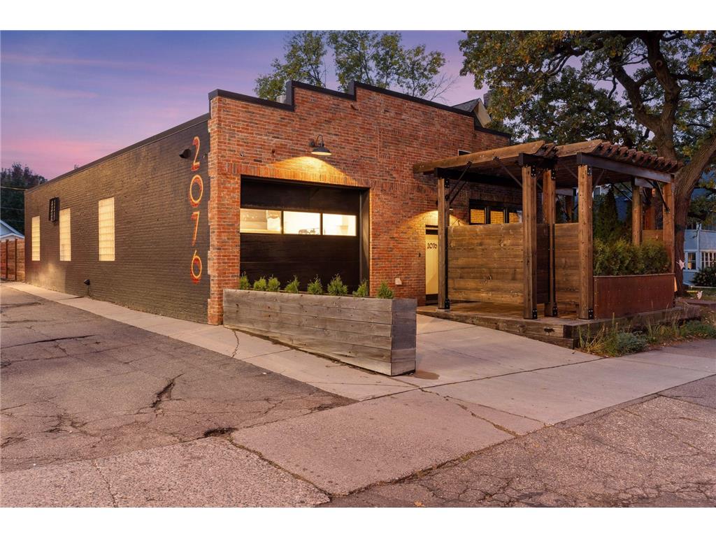 2076 Grand Avenue Saint Paul MN 55105 6790487 image1