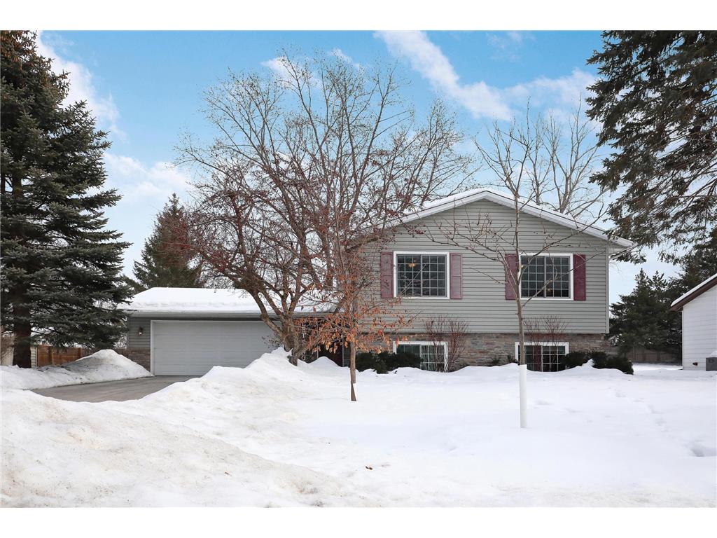 2076 Henry Street N North Saint Paul MN 55109 6331697 image1