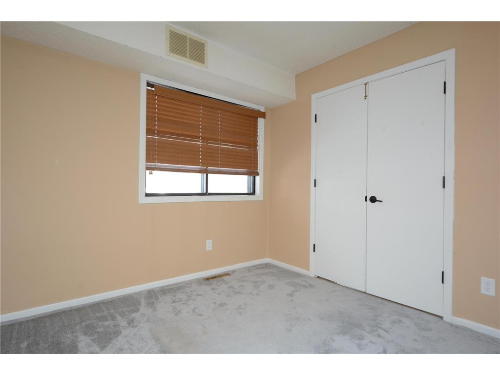 2076 Pathways Drive #1 Saint Paul MN 55119 7005206 image12