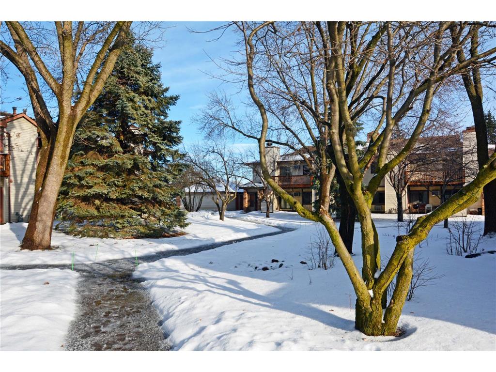 2076 Pathways Drive #1 Saint Paul MN 55119 7005206 image20