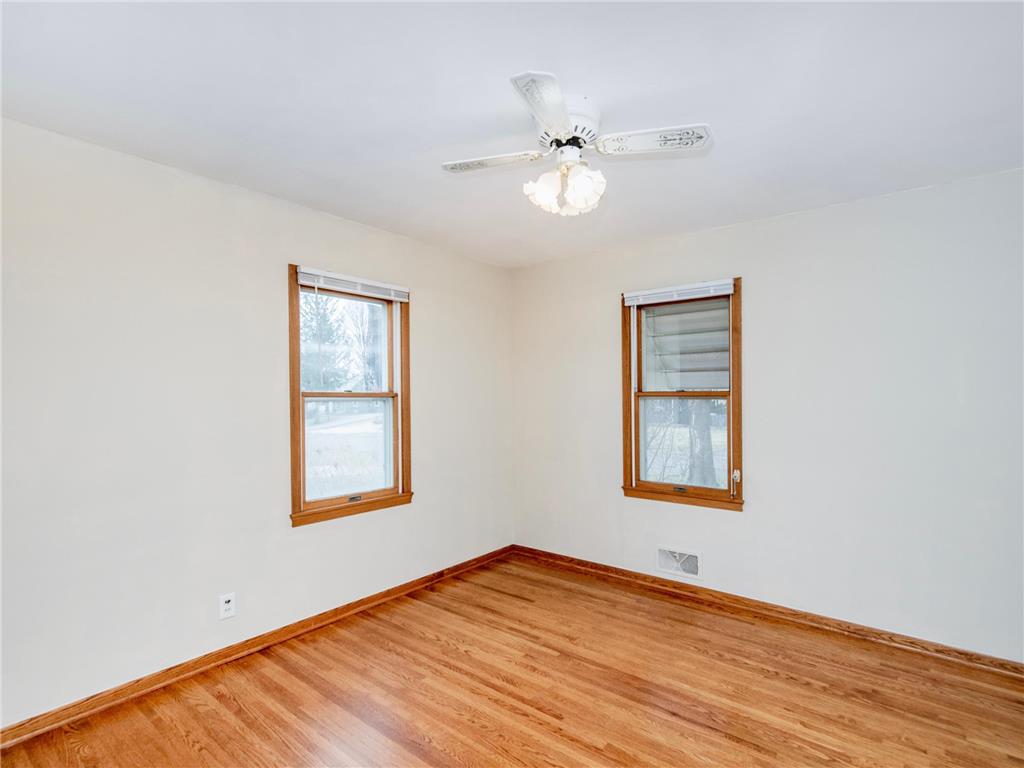 2078 Sloan Street Maplewood MN 55117 7050503 image10