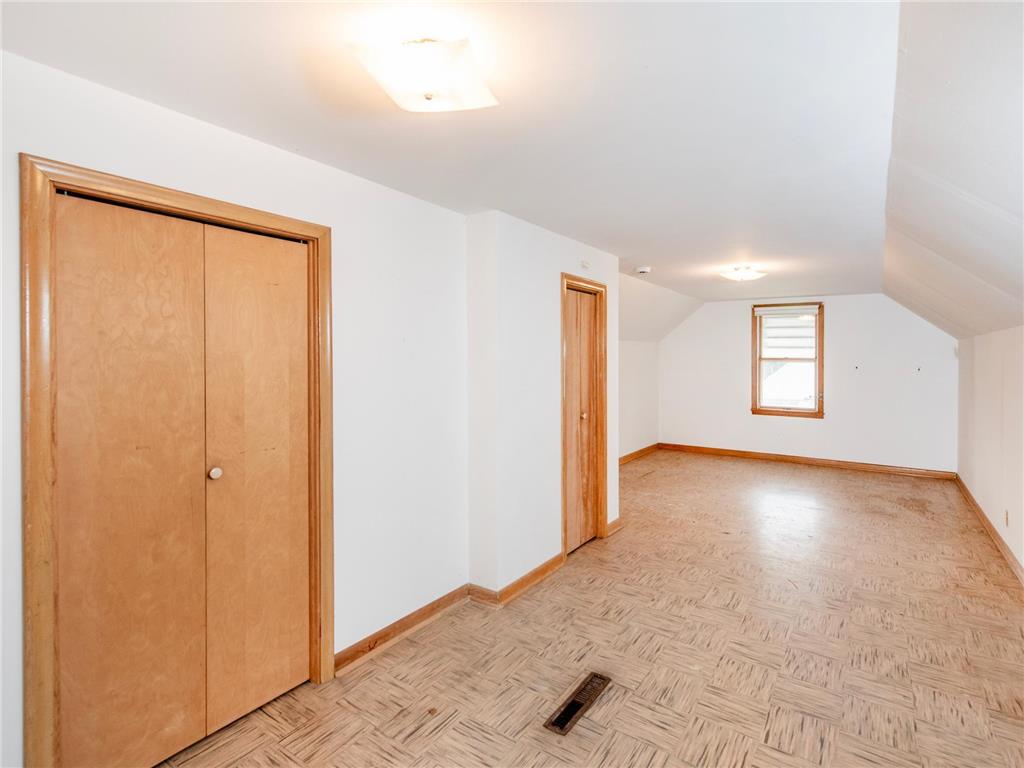 2078 Sloan Street Maplewood MN 55117 7050503 image14