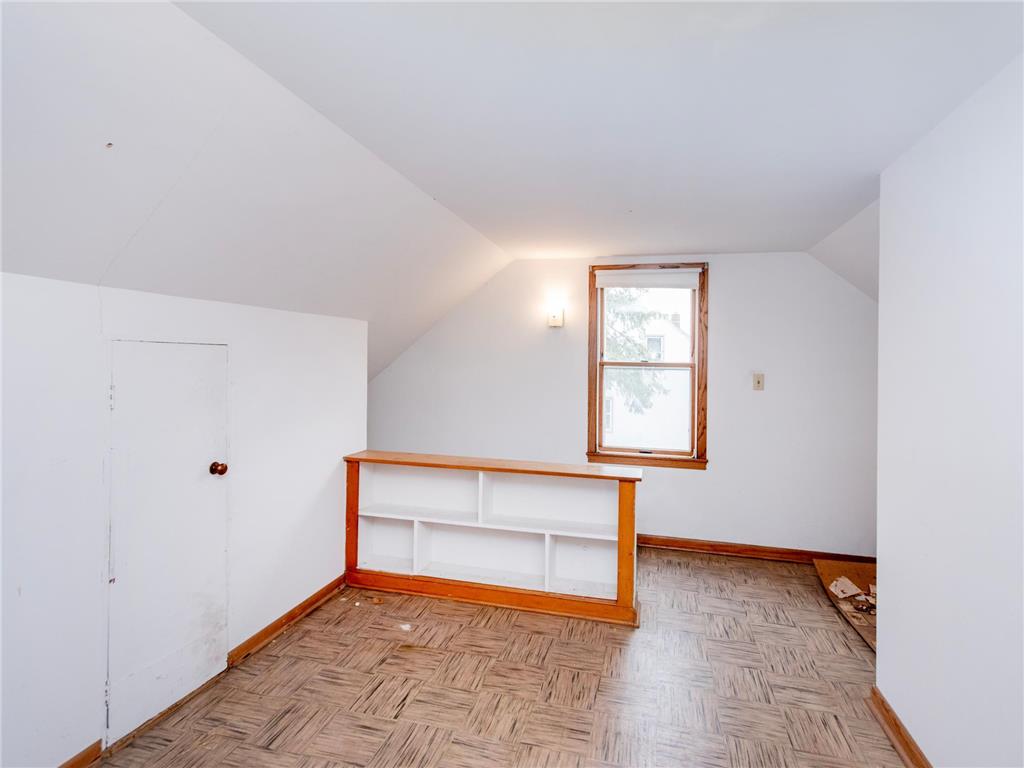 2078 Sloan Street Maplewood MN 55117 7050503 image15