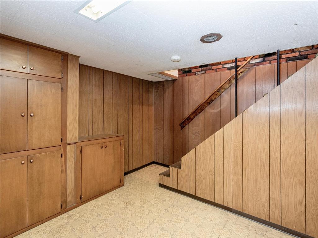 2078 Sloan Street Maplewood MN 55117 7050503 image16