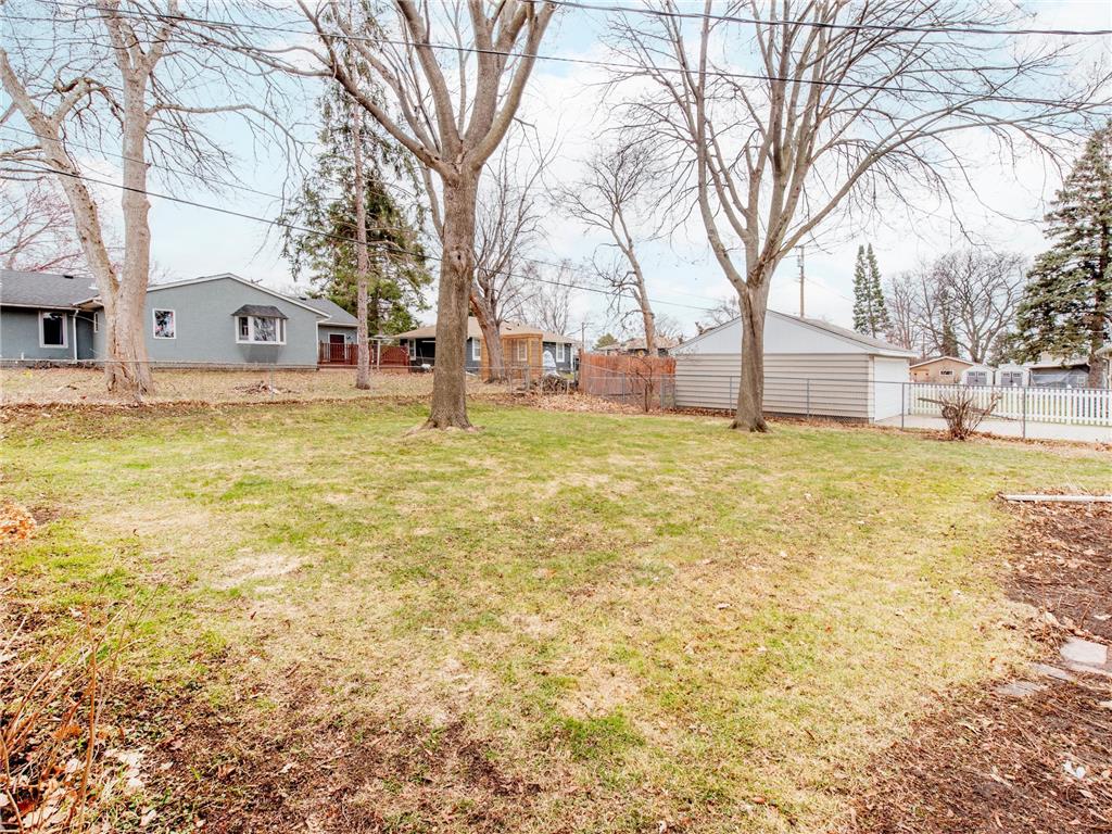 2078 Sloan Street Maplewood MN 55117 7050503 image22