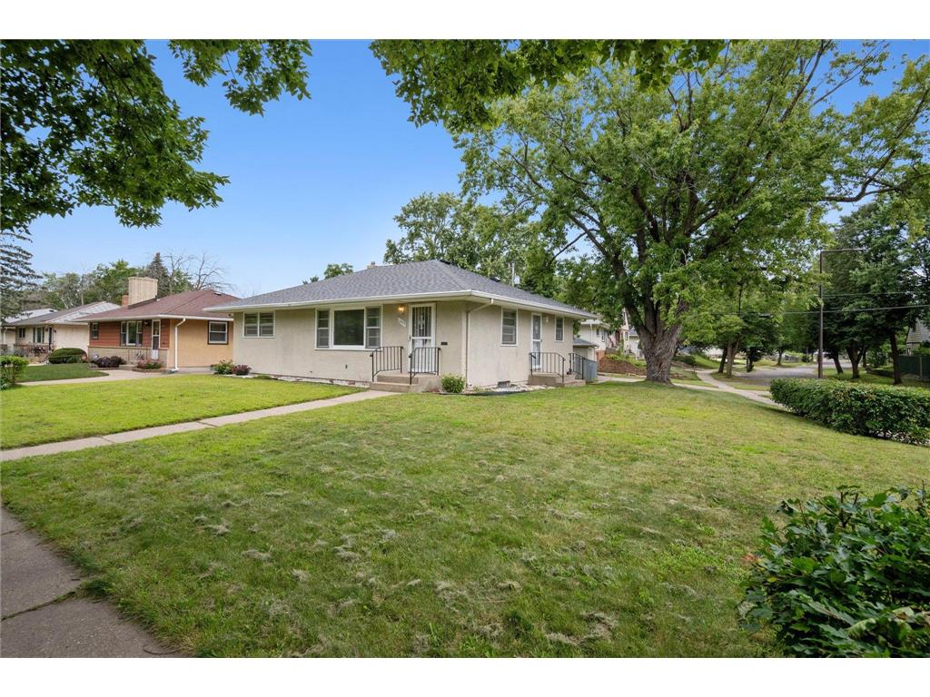 2079 Burns Avenue Saint Paul MN 55119 6591773 image1