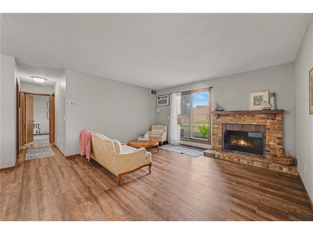 2079 Parkside Drive Saint Paul MN 55119 7111049 image2