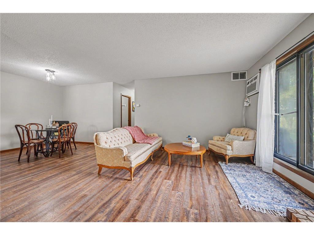 2079 Parkside Drive Saint Paul MN 55119 7111049 image4