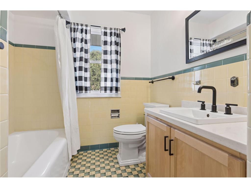 2079 Upper Saint Dennis Road Saint Paul MN 55116 7069581 image12