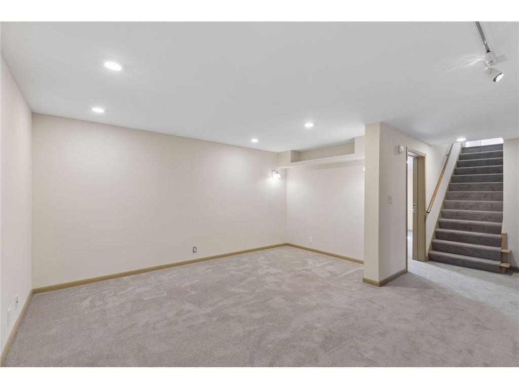2079 Upper Saint Dennis Road Saint Paul MN 55116 7069581 image19