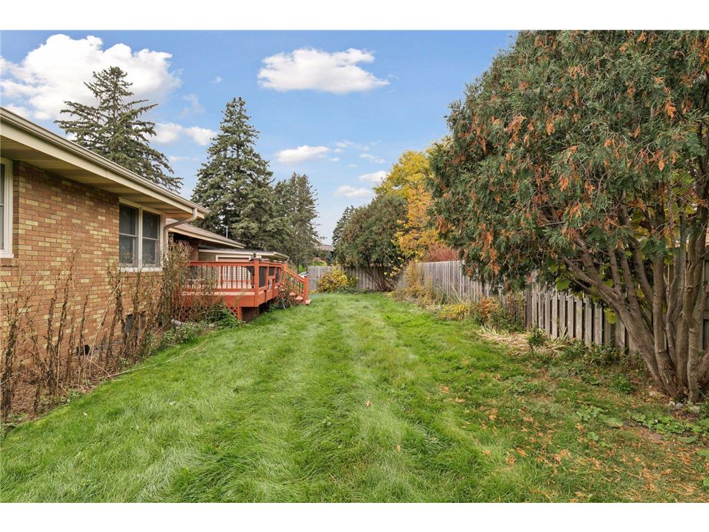 2079 Upper Saint Dennis Road Saint Paul MN 55116 7069581 image34