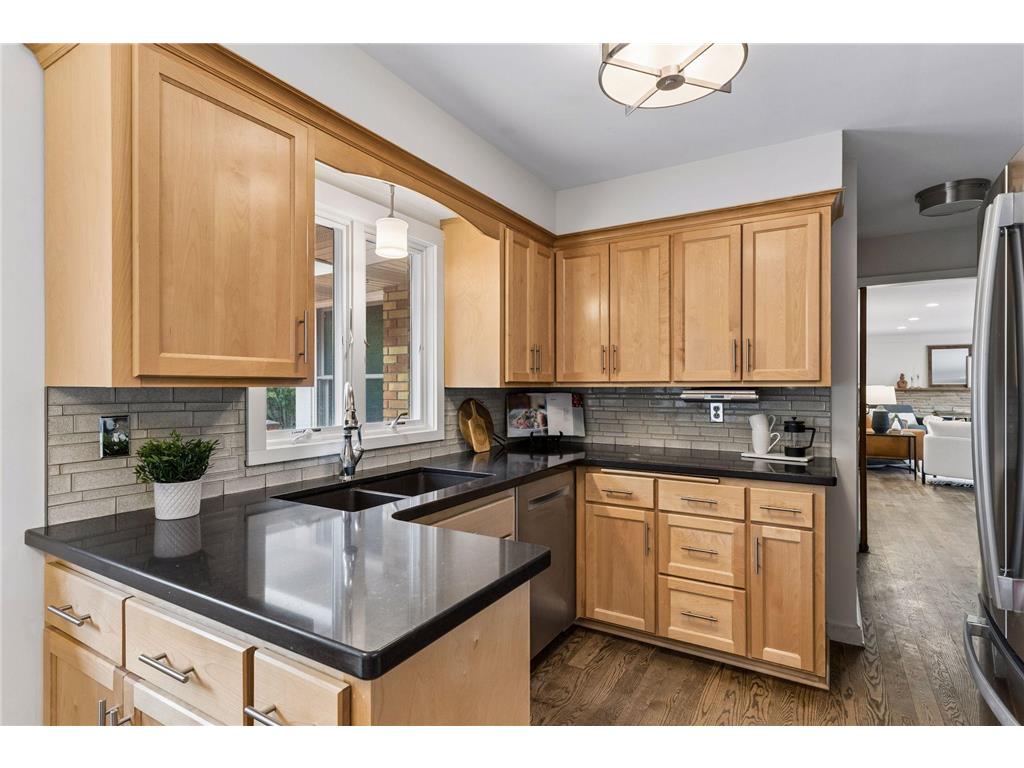2079 Upper Saint Dennis Road Saint Paul MN 55116 7069581 image6