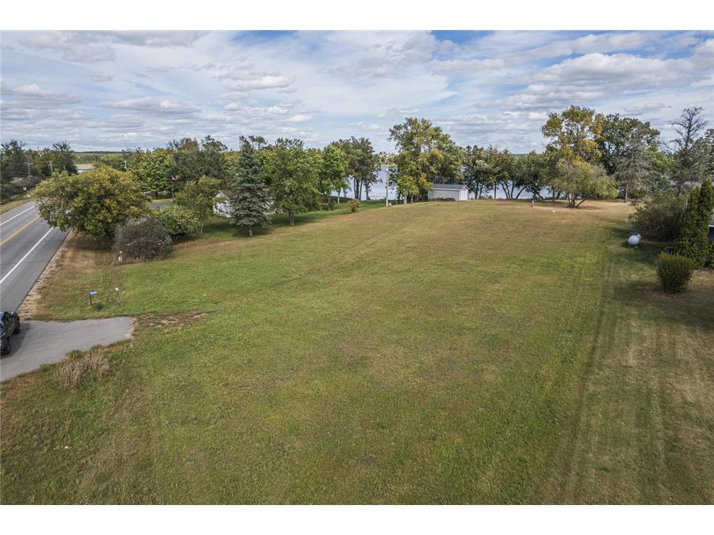 20797 County Highway 21 Detroit Lakes MN 56501 - Little Floyd 6605565 image1