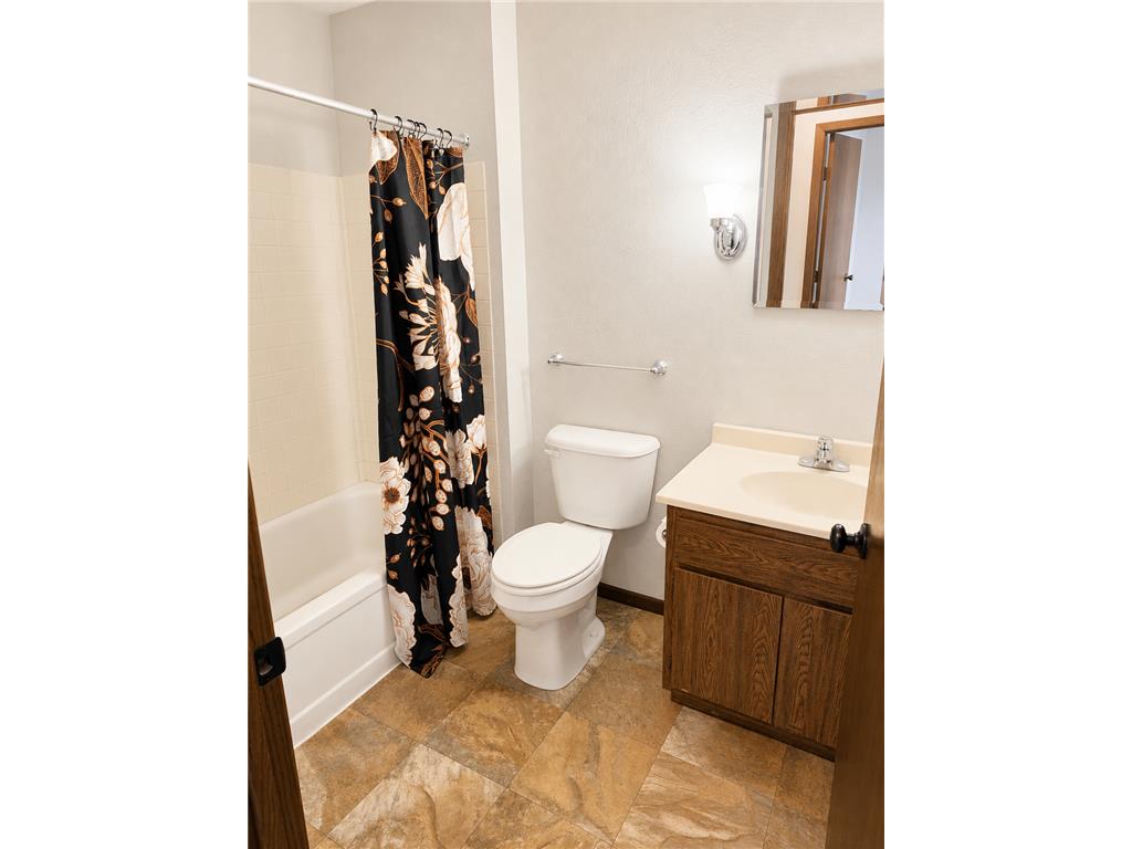 208 14th Avenue NE #13 Waseca MN 56093 7070623 image8