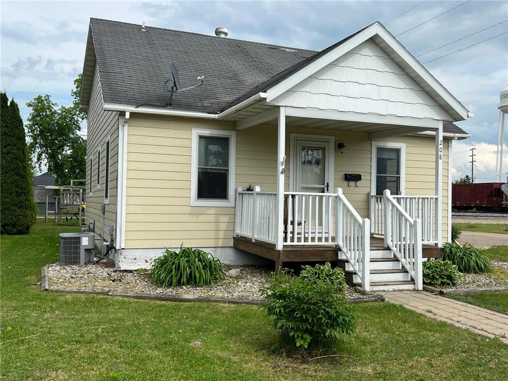 208 3rd Avenue SW Roseau MN 56751 6379216 image1