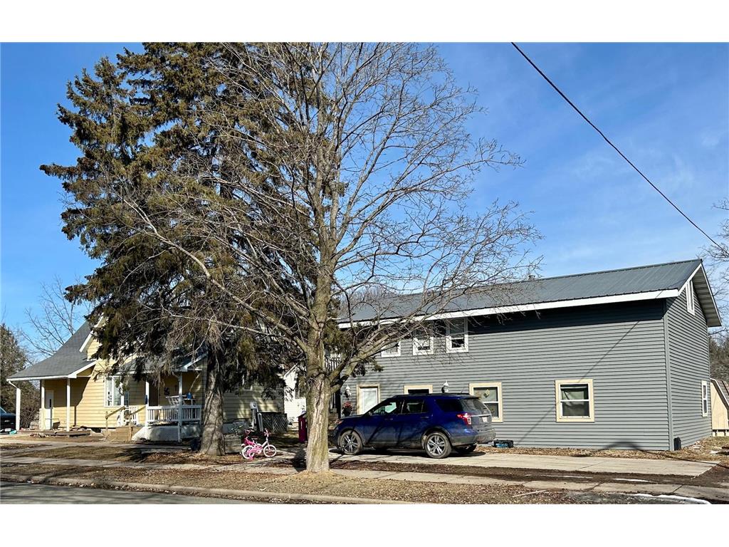 208 4th Street Centuria WI 54824 6656081 image1